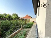 Casa la sol | 4 camere | 269 mp | Navodari