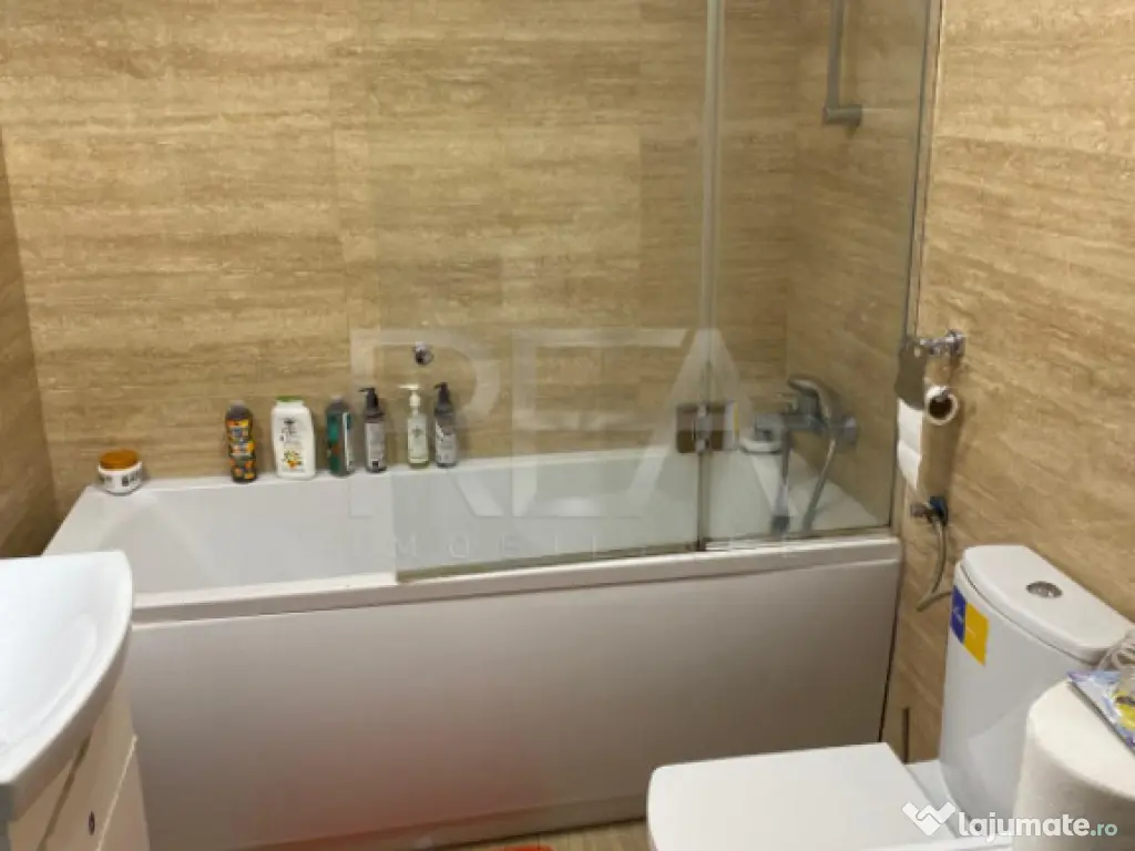 3 camere Popa Nan, decomandat, centrală, et. 1, an 2018