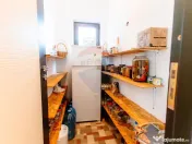 Casă de vânzare P+1 – 245 mp utili, teren 1.240 mp ??... 