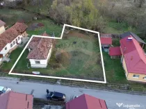 Casă si teren de vânzare in Leresti la super preț