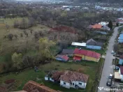 Casă si teren de vânzare in Leresti la super preț 