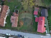 Casă si teren de vânzare in Leresti la super preț 