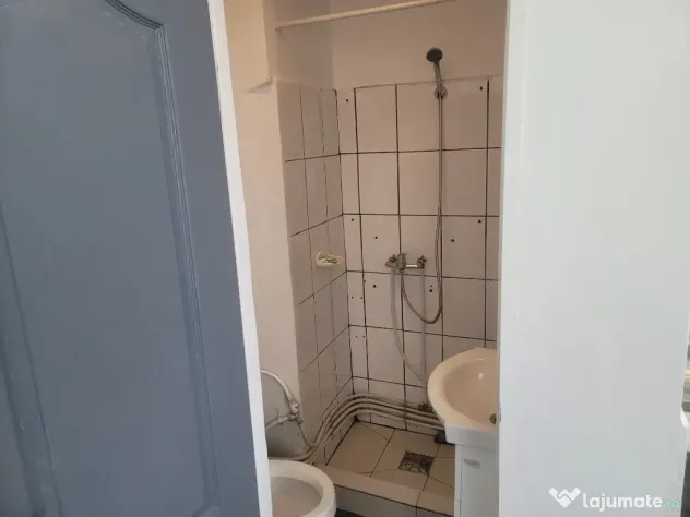 Inchiriez apartament 2 camere + 2 bai pentru muncitori,