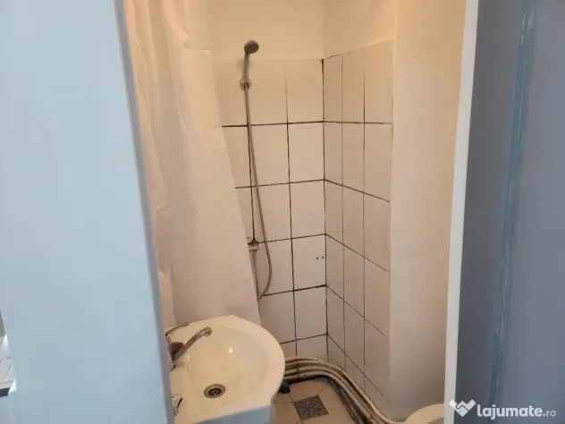 Inchiriez apartament 2 camere + 2 bai pentru muncitori,