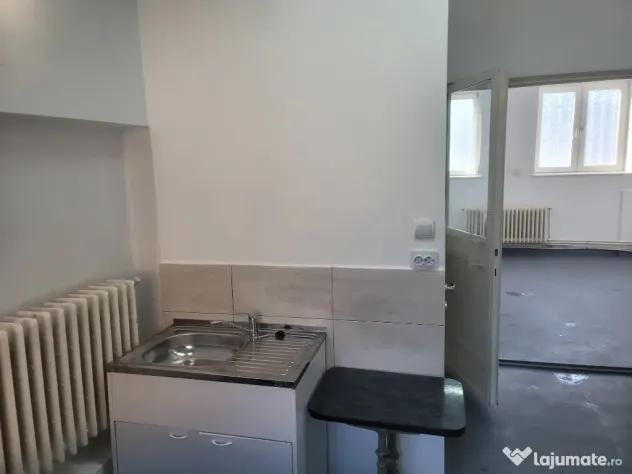Inchiriez apartament 2 camere + 2 bai pentru muncitori,