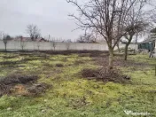 Teren intravilan, 1310 mp, stradal,construcție demolabila, 