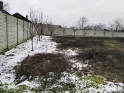 Teren intravilan, 1310 mp, stradal,construcție demolabila, 