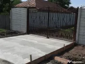 Teren intravilan, 1310 mp, stradal,construcție demolabila, 