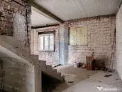 Casă cu teren de 500 mp, situată pe strada Transilvaniei 