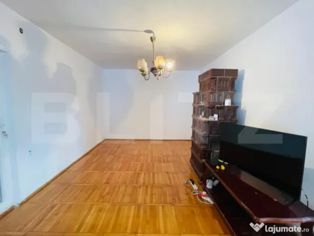 Casa pe plan parter, 4 camere, teren 400 mp, Popoveni