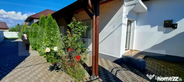 Casa pe plan parter, 4 camere, teren 400 mp, Popoveni - Craiova (Dolj)