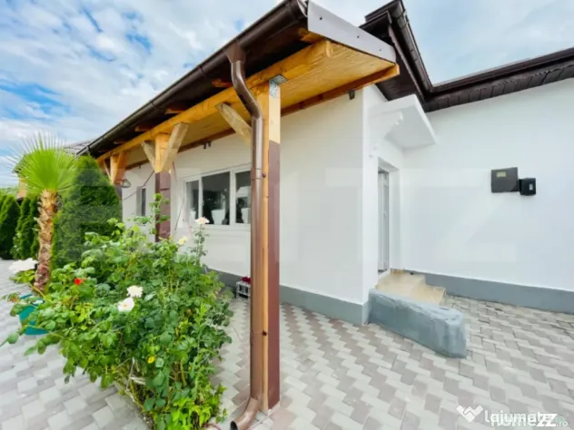 Casa pe plan parter, 4 camere, teren 400 mp, Popoveni - Craiova (Dolj)