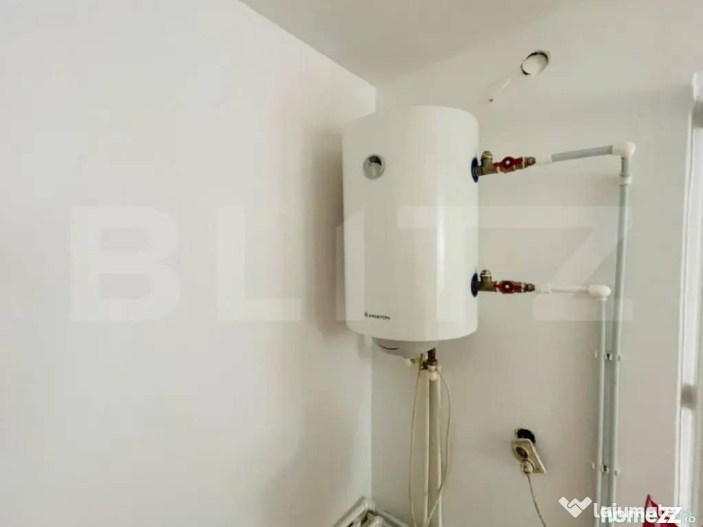 Casa pe plan parter, 4 camere, teren 400 mp, Popoveni - Craiova (Dolj)