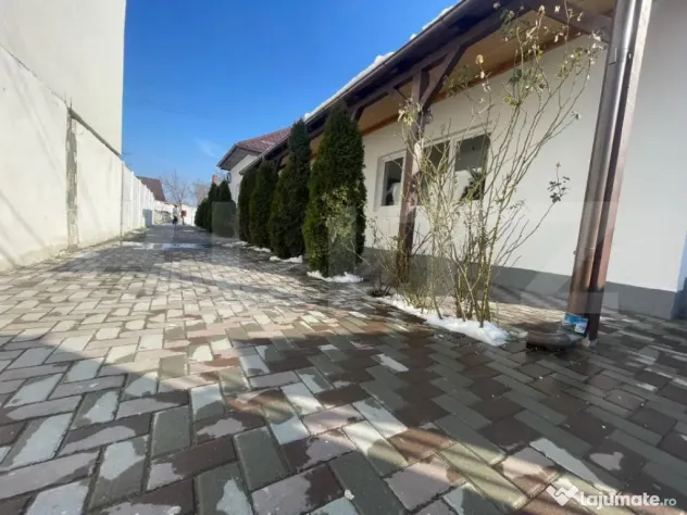 Casa pe plan parter, 4 camere, teren 400 mp, Popoveni