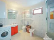 Casă cu 4 camere din cărămidă, de vânzare în zona B... 