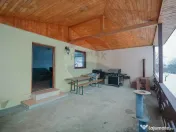 Casă cu 4 camere din cărămidă, de vânzare în zona B... 