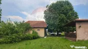 Casă cu 4 camere din cărămidă, de vânzare în zona B... 