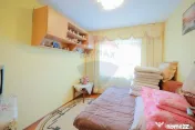 Casă cu 4 camere din cărămidă, de vânzare în zona B...