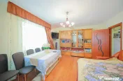 Casă cu 4 camere din cărămidă, de vânzare în zona B...