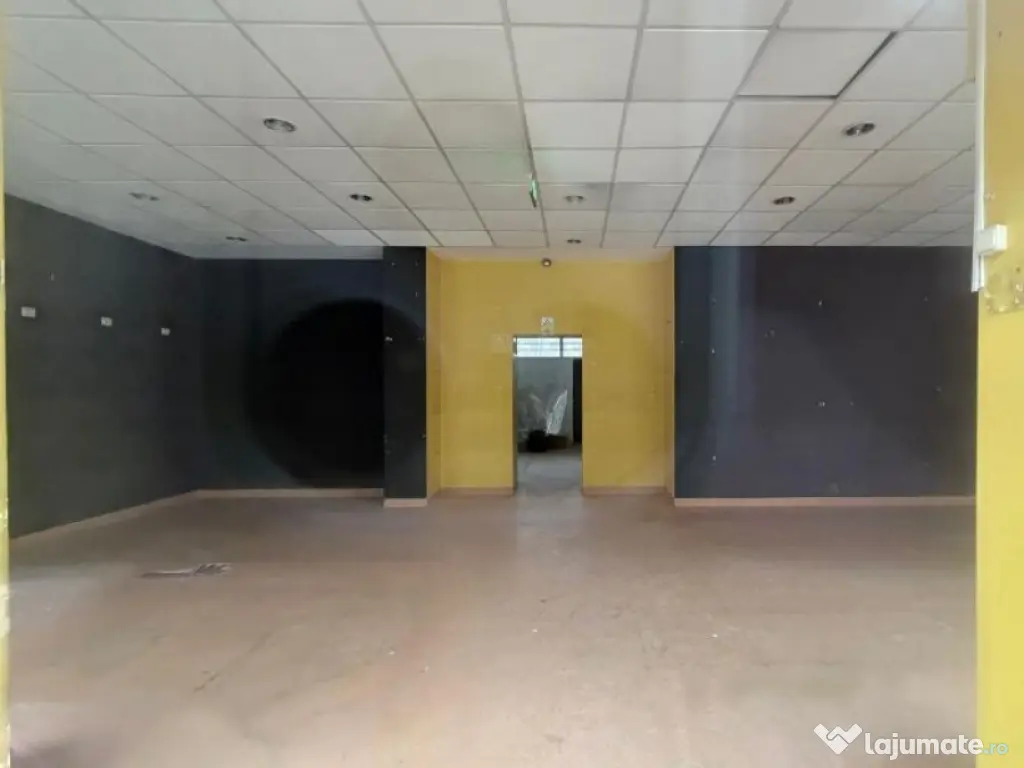 Zona Pacii sp 112 mp vitrina 9 ml ideal market second hand