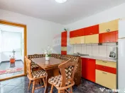 Casă / Vilă de vânzare Picior de Munte, Dambovita 