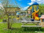 Apartament nou cu grădină 50mp, piscină și 3 locuri parc 