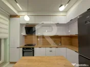 Apartament nou cu grădină 50mp, piscină și 3 locuri parc 