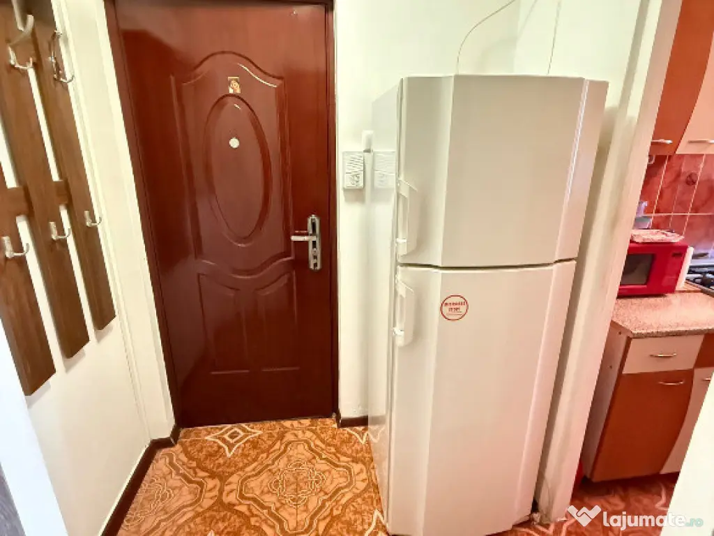 Zona Astra - Neptun, apartament 2 camere mobilat-utilat