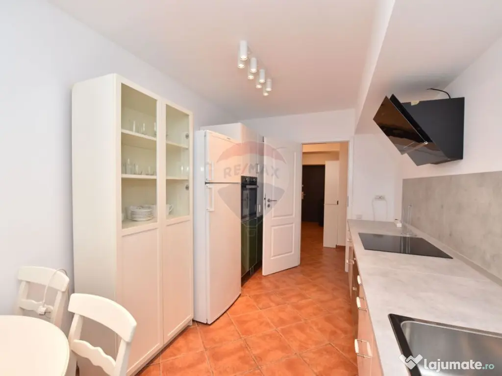 Inchiriere Apartament premium 3 camere 114mp, parcare Pia...