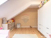 Apartament 3 camere de vanzare Bună Ziua str. Costache N... 