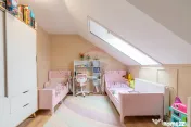 Apartament 3 camere de vanzare Bună Ziua str. Costache N... 