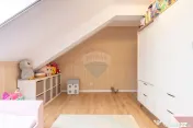 Apartament 3 camere de vanzare Bună Ziua str. Costache N... 