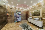 Casă de lux , finisaje premium, piscină, curte amenajat... 