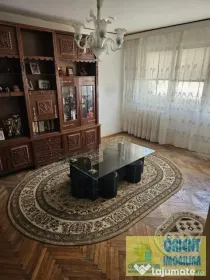 Centru, decomandat, 3 camere, etaj 2, vanzari Constanta