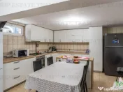 Vila moderna, structura din beton - Piata Muncii | Pretabila 