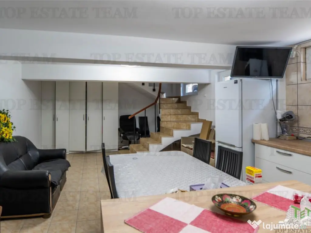 Vila moderna, structura din beton - Piata Muncii | Pretabila