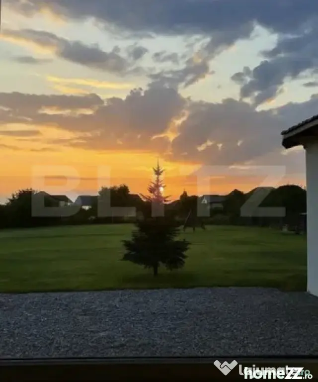 Casă de vânzare, Burdujeni, 5.5ari teren. - Suceava (Suceava)
