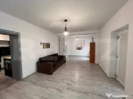 Spatiu comercial, 98 mp si 1100 mp teren, Pielesti