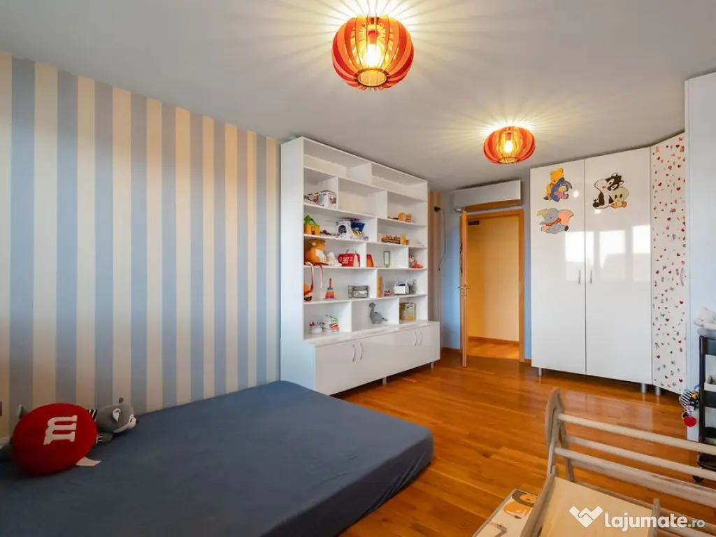 Apartament doua niveluri | 139 mp si terasa | 4 camere | ...