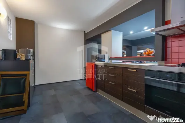 Apartament doua niveluri | 139 mp si terasa | 4 camere | ...
