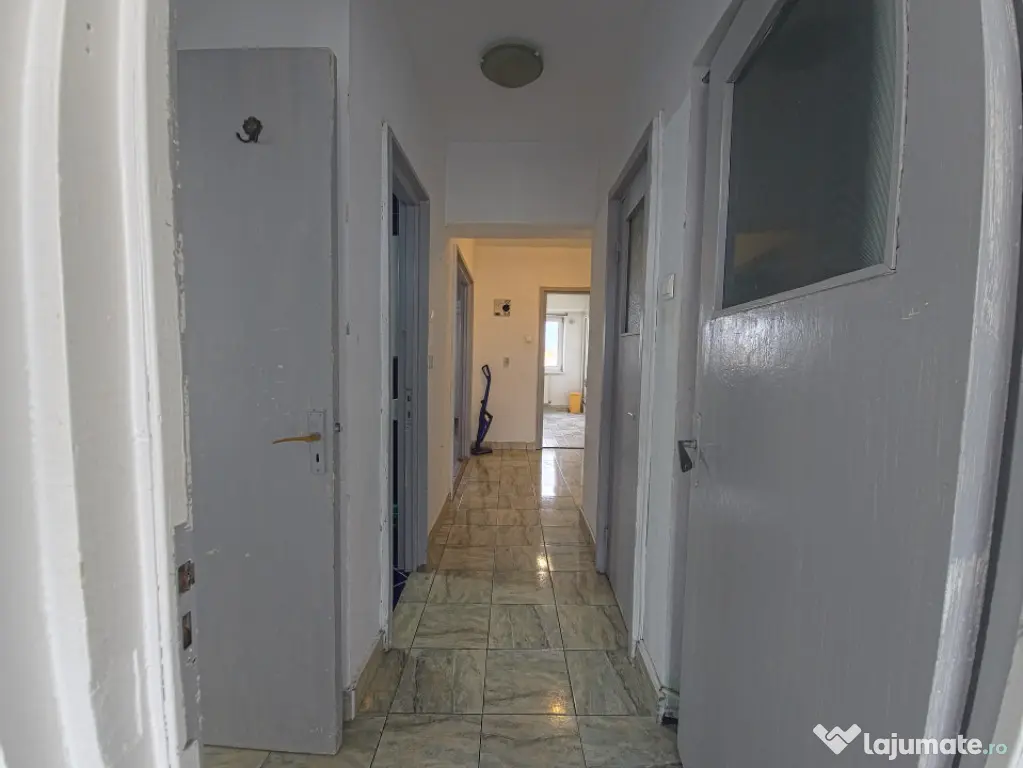 Ultracentral Tomis Mall 3 camere decomandat etaj 3/7