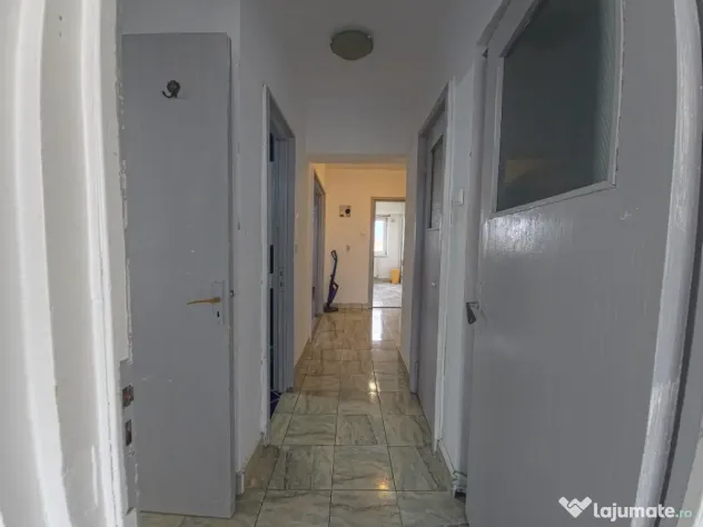 Ultracentral Tomis Mall 3 camere decomandat etaj 3/7