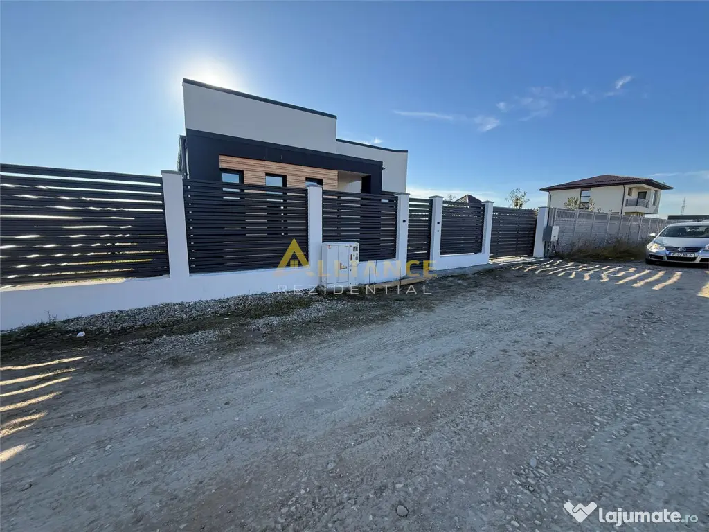 4 camere 2 bai 371 mp teren