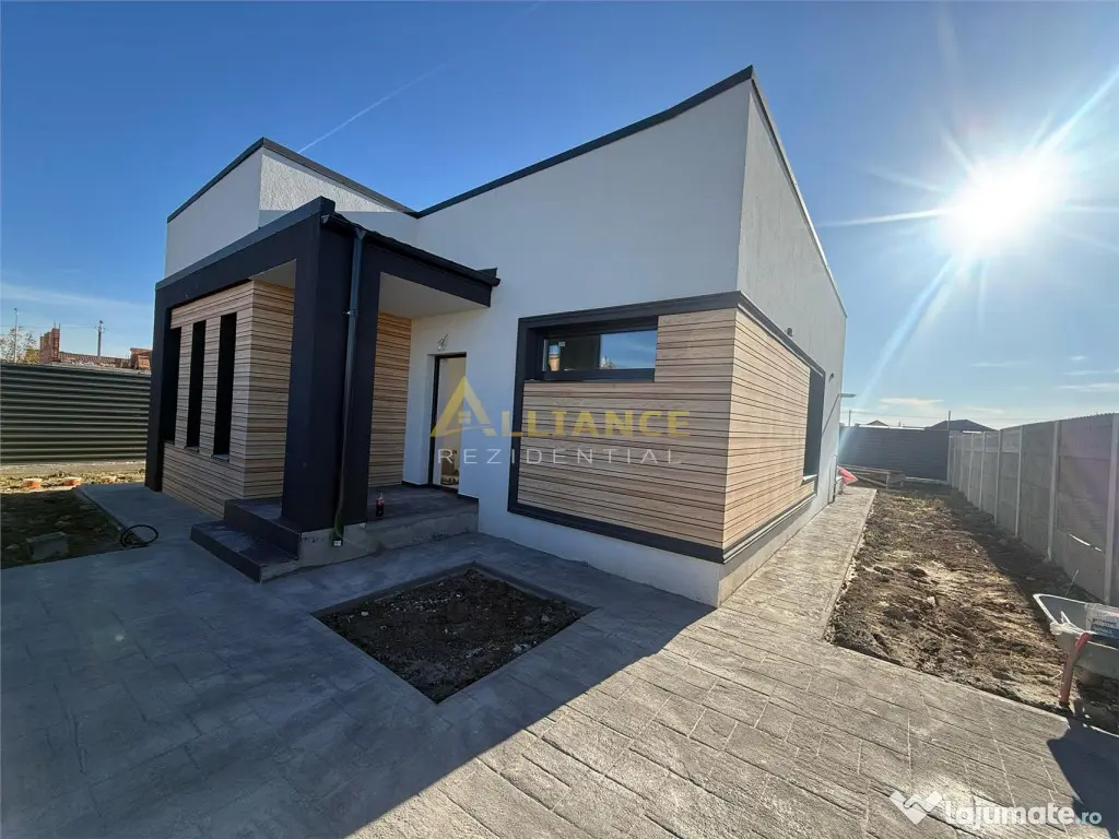 4 camere 2 bai 371 mp teren