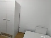 Apartament 3 camere et.1,balcon inchis, parcare Floresti 