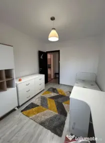 Apartament 4 camere, semidecomandat - zona Craiter