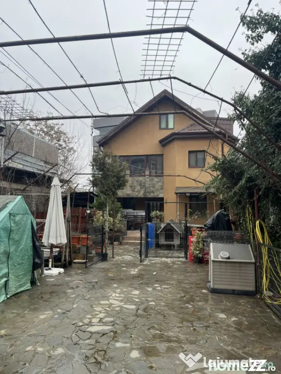 Casă 360 mp utili, spațiu comercial, teren 400 mp – Malu - Ploiesti (Prahova)