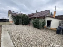 Casă deosebită cu teren generos – Bercu