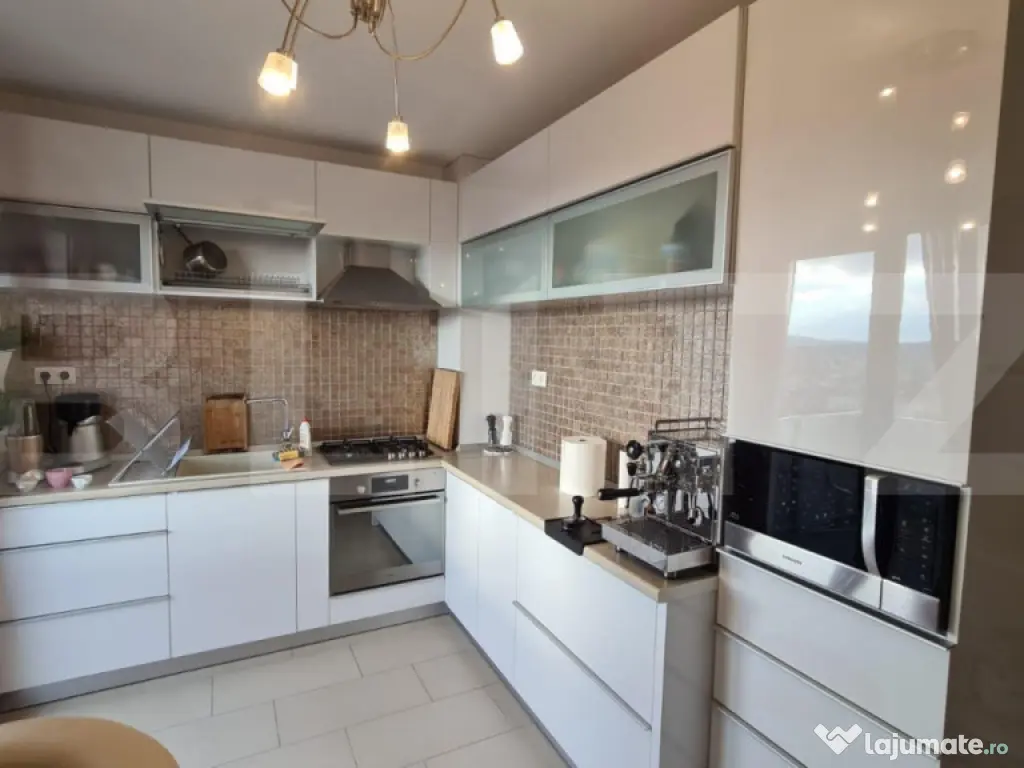 Apartament 3 camere, modern, parcare, zona Calea Turzii