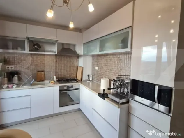 Apartament 3 camere, modern, parcare, zona Calea Turzii